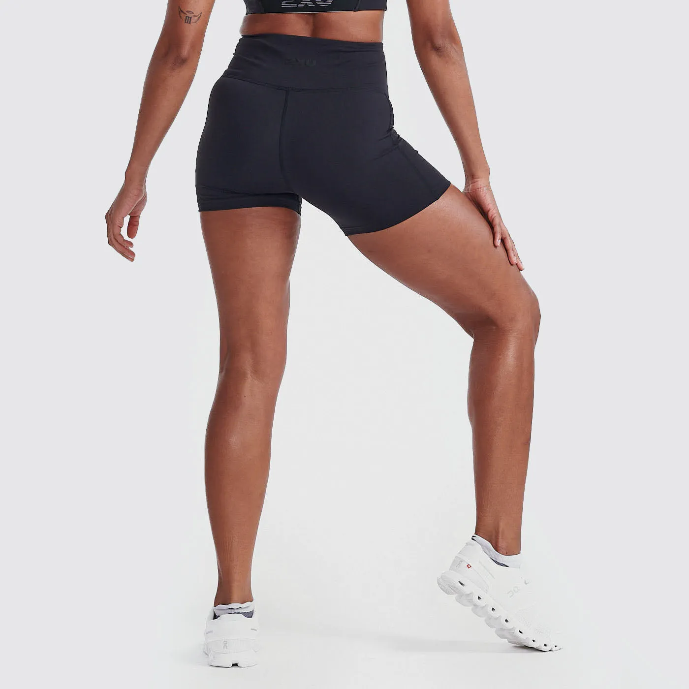 2XU - Form Hi-Rise Compression Shorts - Black/Black