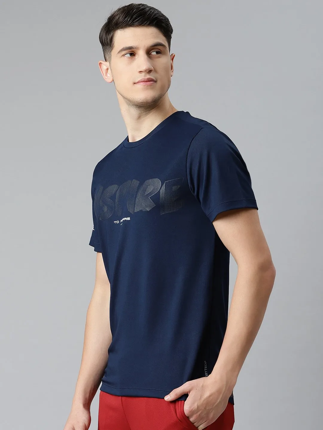 Alcis Men Navy Blue Typography Printed Slim Fit T-shirt