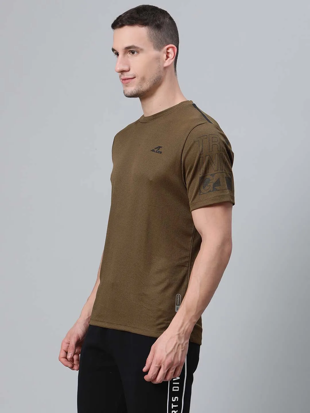 Alcis Men Olive Green Self Checked Round Neck Training T-shirt