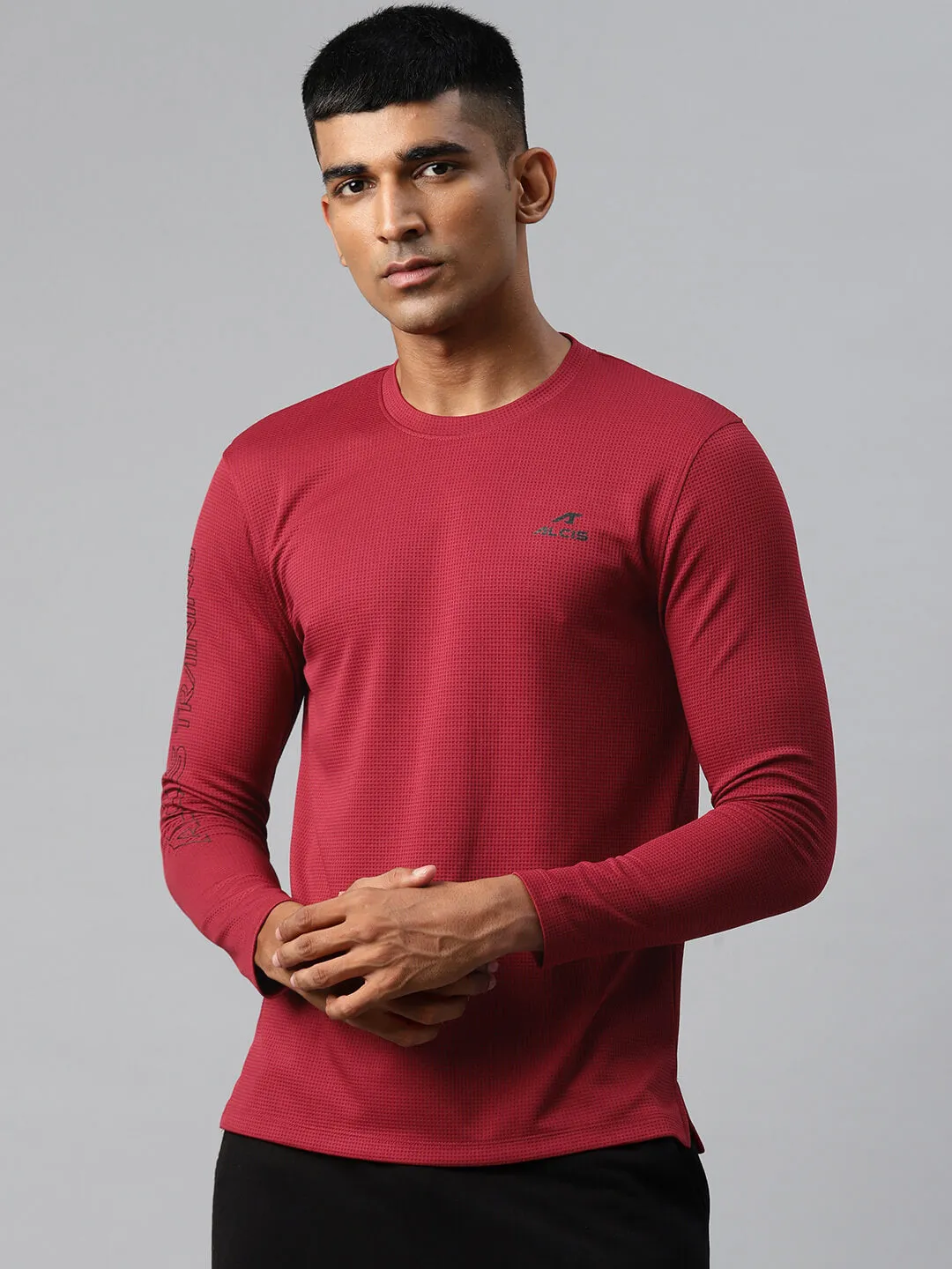 Alcis Men Typography Printed Dry Tech Slim Fit Sports T-shirt