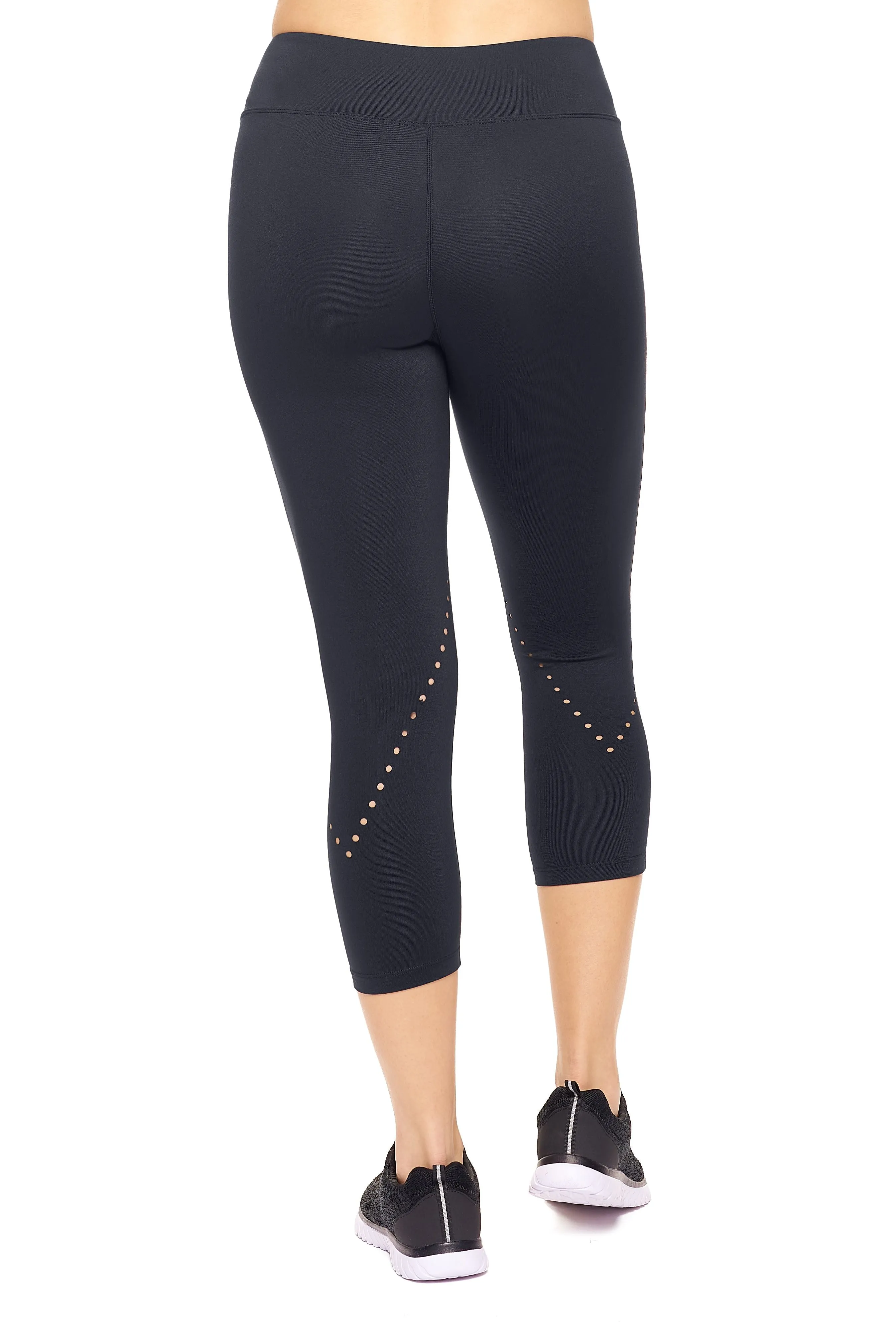 AQ1034 Mid-Rise Diamond Laser Cut Capri Leggings