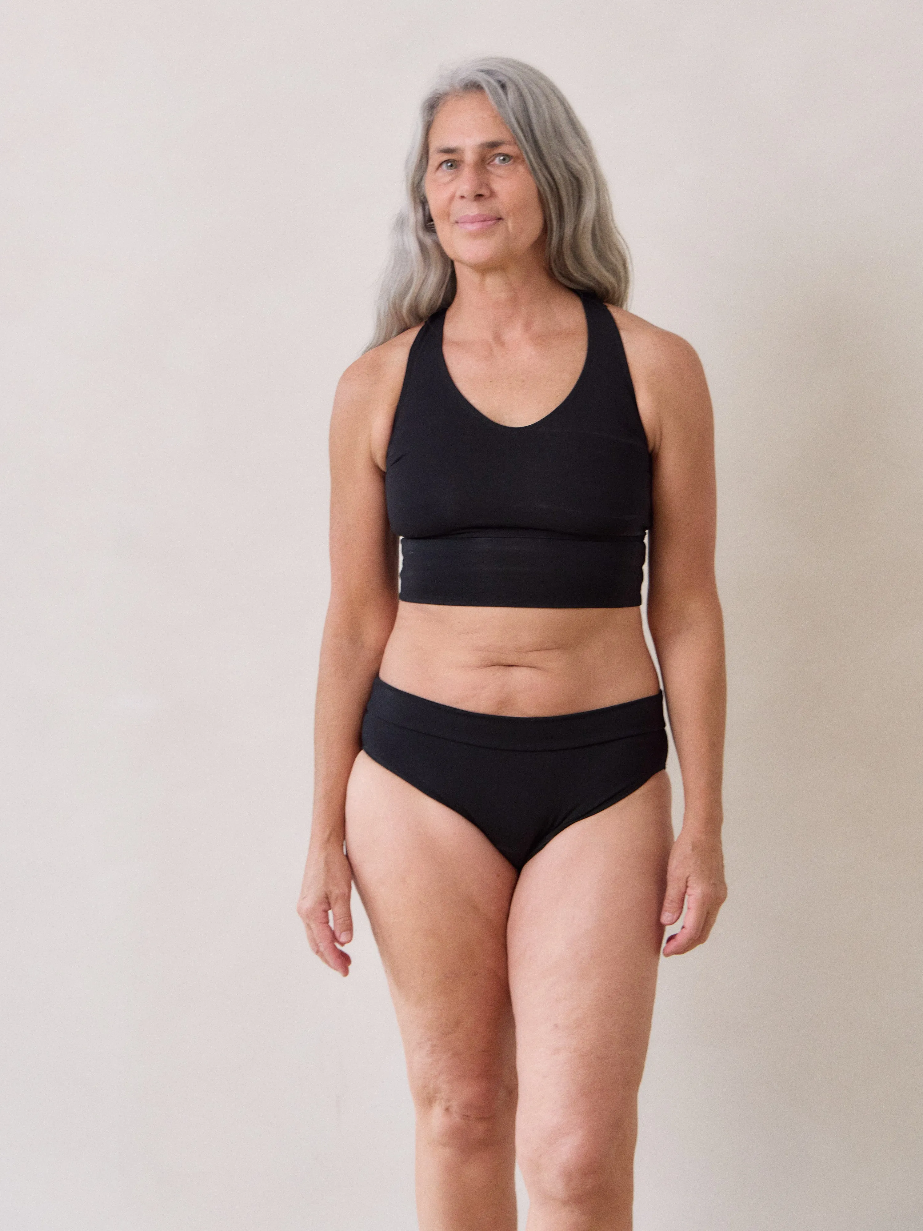 BLACK GOLDIE BRA