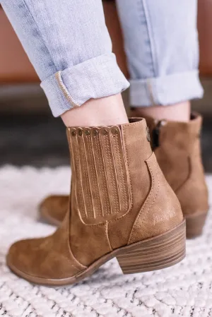 Blowfish Caitlynn Boots In Brown Prospector