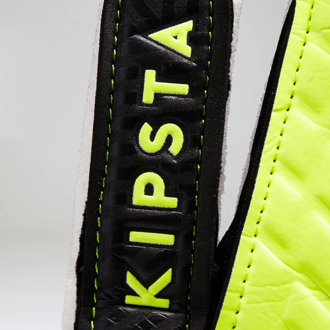 F100 Kids' Football Goalkeeper Gloves - Black/Yellow