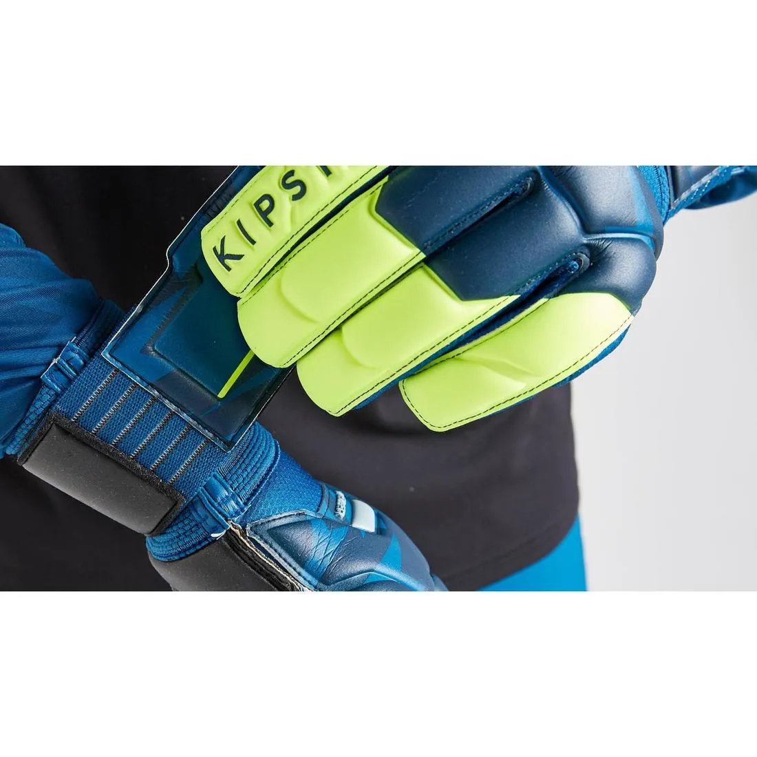 F500 Shielder Kids' Football Goalkeeper Gloves - Blue/Yellow