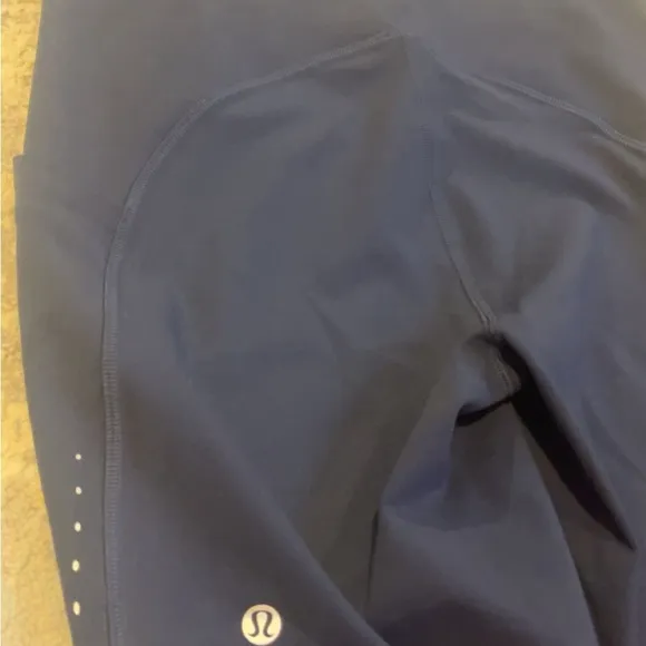 Lululemon Athletica Train High rise shorts with pockets color navy