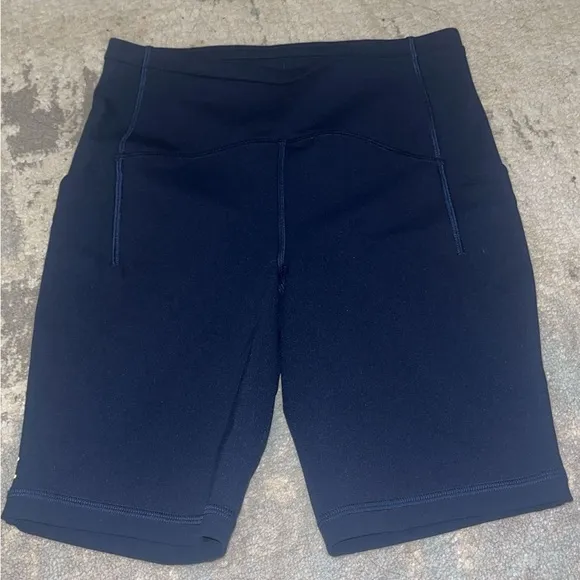 Lululemon Athletica Train High rise shorts with pockets color navy
