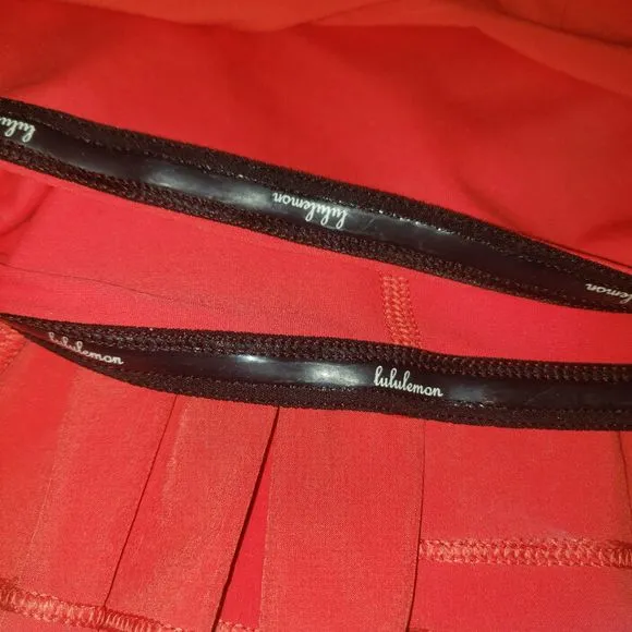 LULULEMON Circuit Breaker Pleated Tennis Skirt Skort True Red Womens Size 6