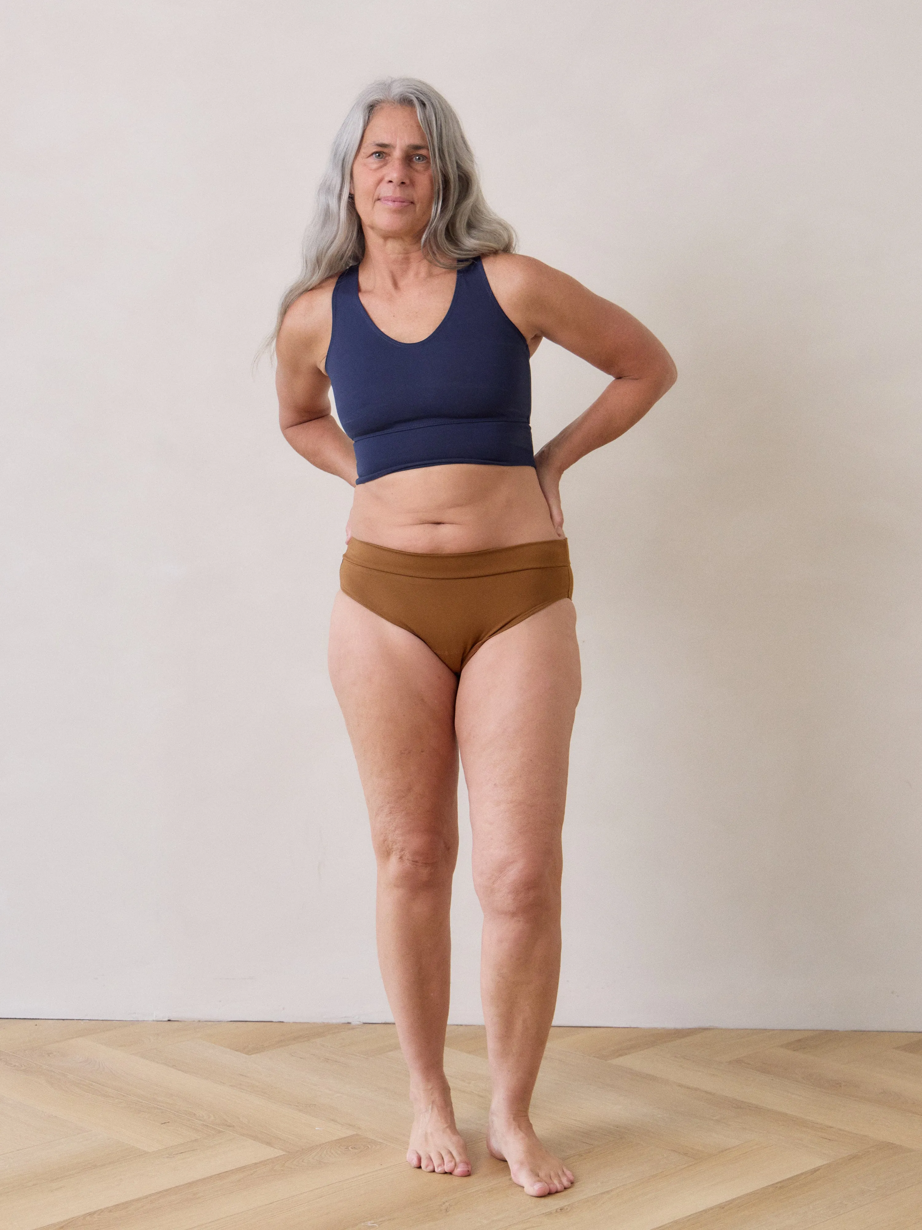 NAVY GOLDIE BRA