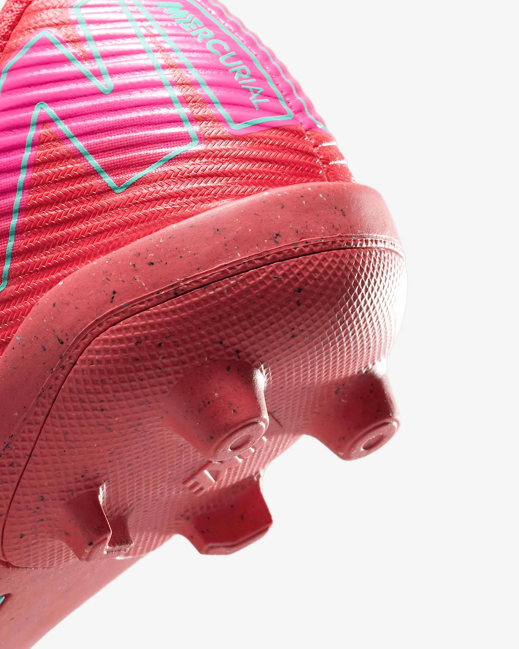 Nike Jr. Mercurial Vapor 16 Club Younger Kids' MG Low-Top Football Boot