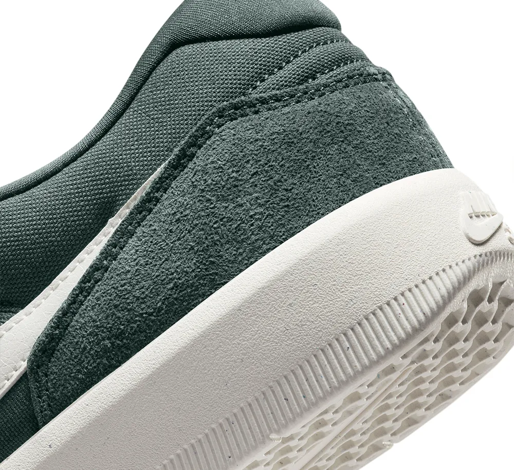 Nike SB Force 58