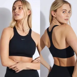 NIKE Training Alate Plus Dri-FIT medium support sports bra in black XS