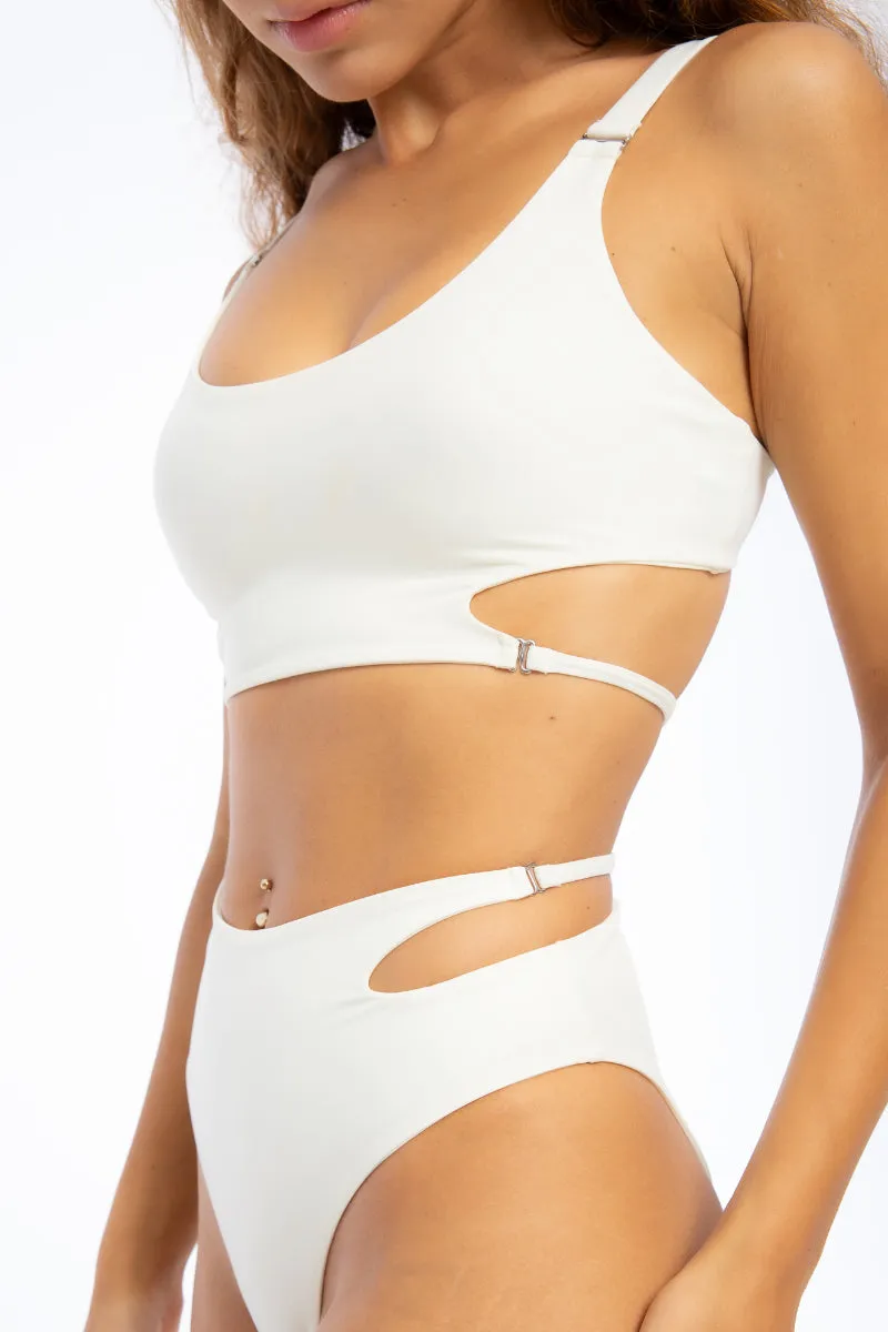 Nona Perkasa Gladiolus Top - Ivory