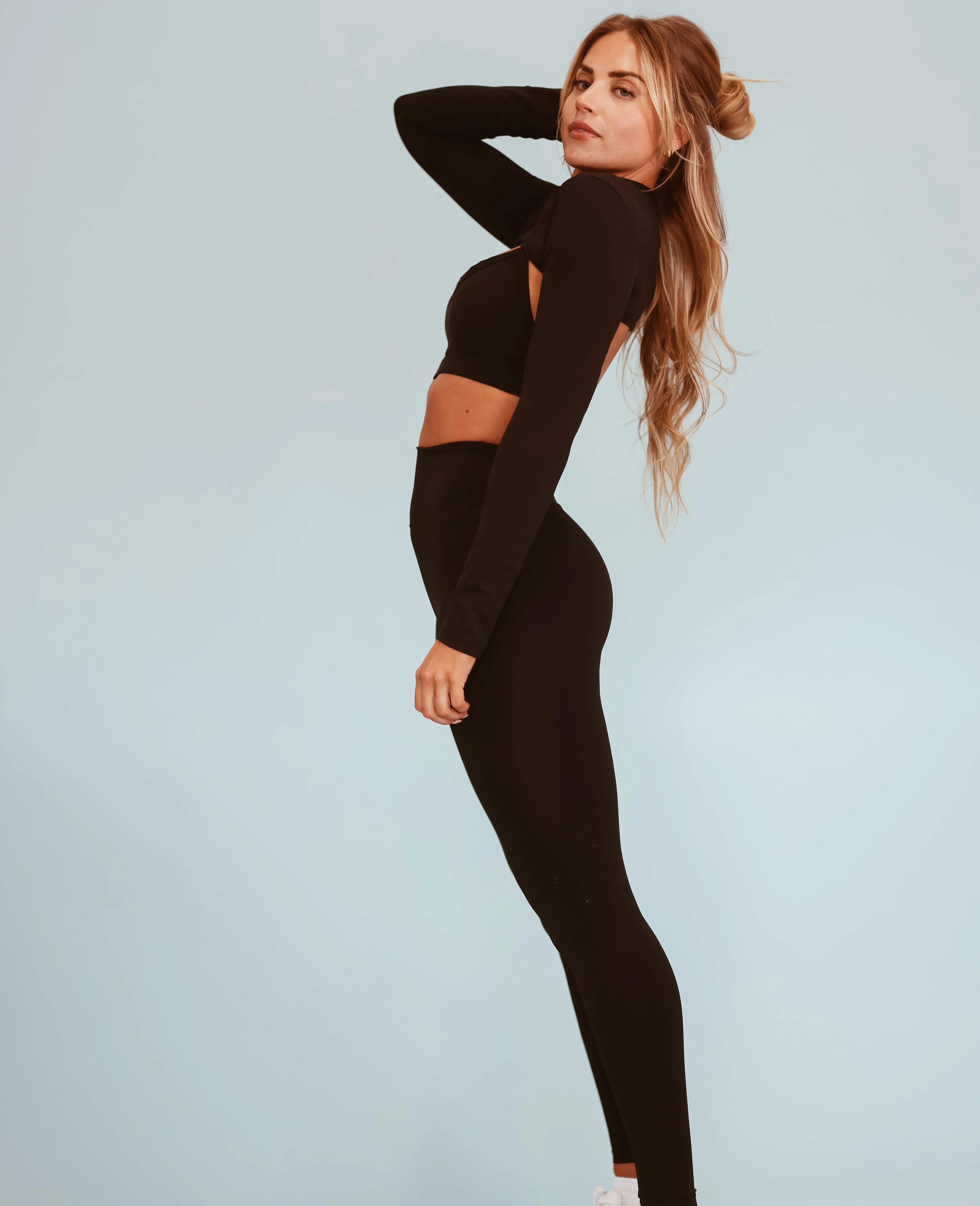 Shrug - Black