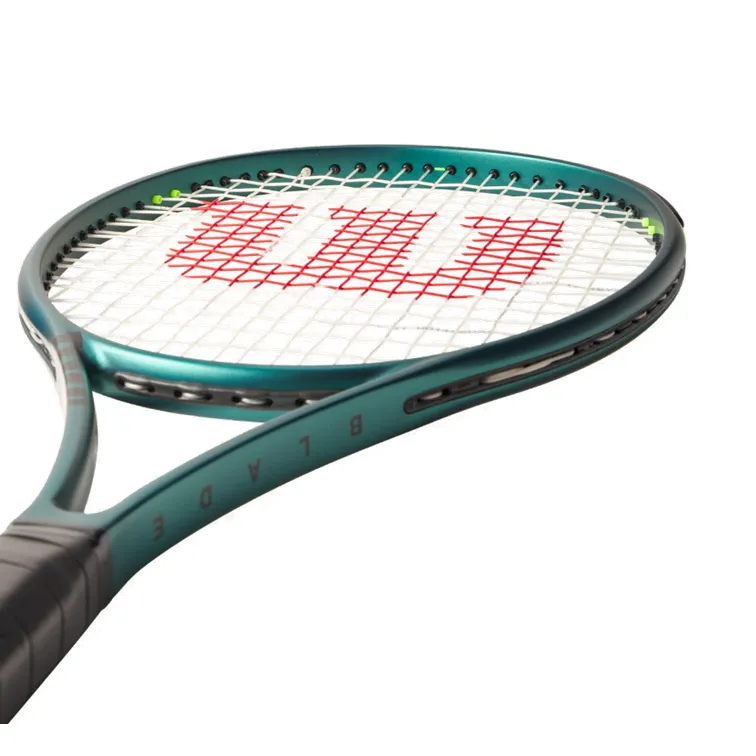 Wilson Blade 98 18x20 v9 Tennis Racquet