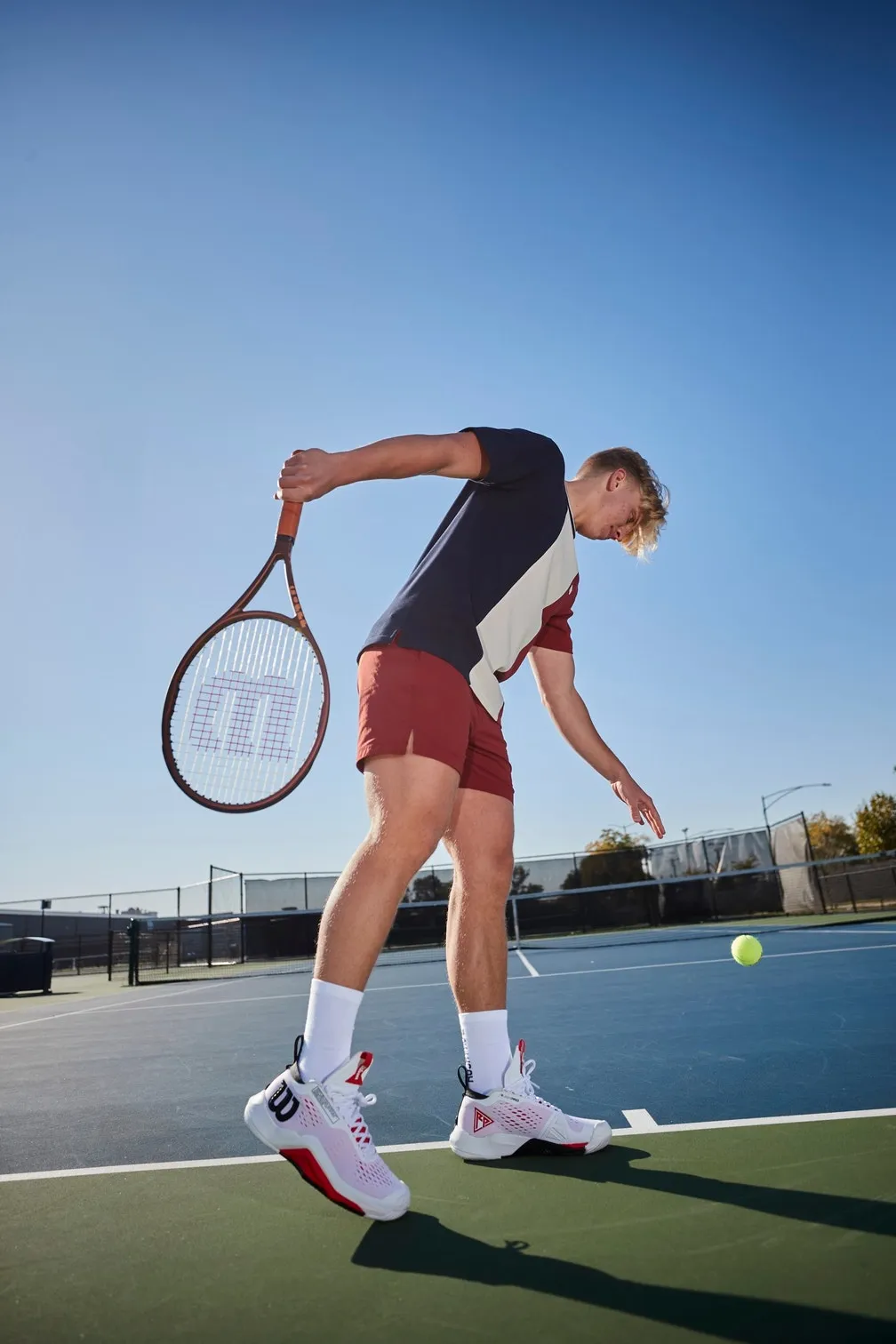 Wilson Pro Staff Team V14 Tennis Racket (Unstrung)