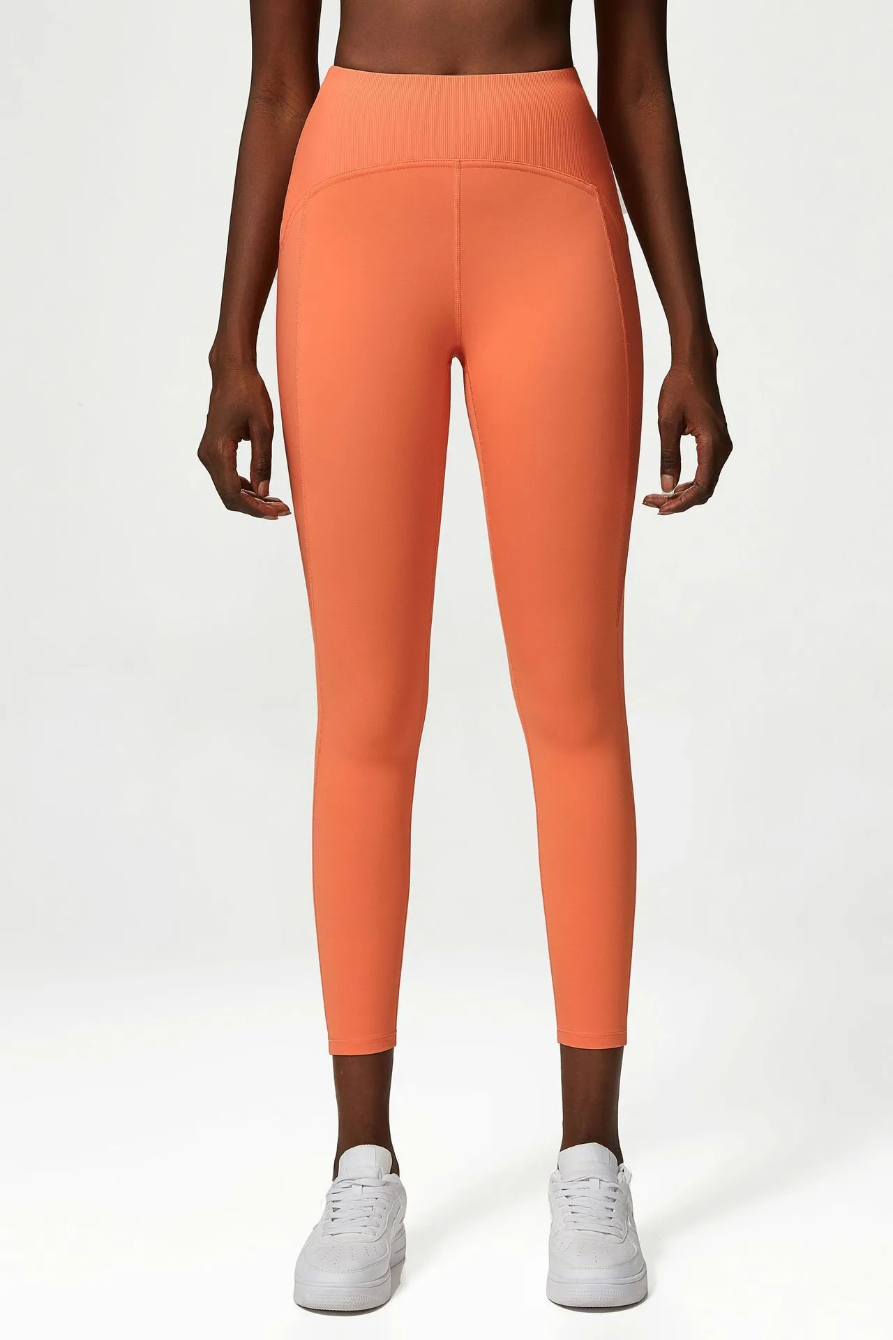 Women’s Workout Wear: Wholesome Yoga Clothing Suits for Nude Fitness