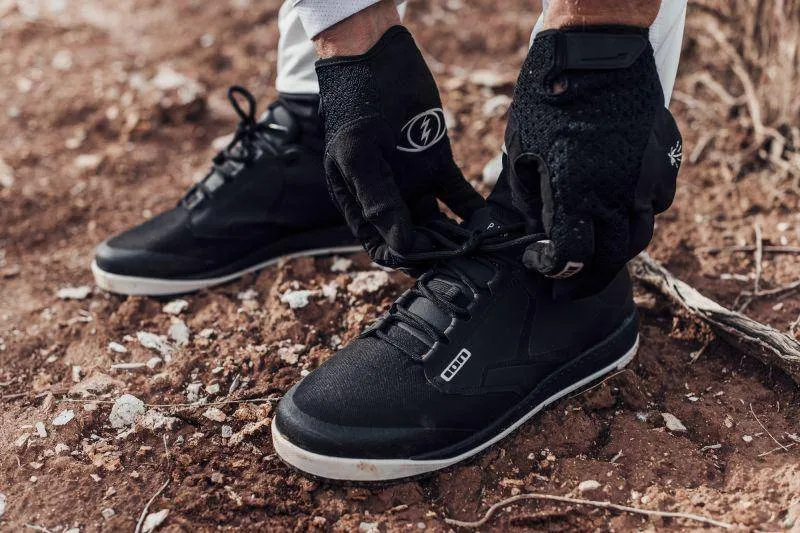 Zapatilla Scrub Negra SS21 ION